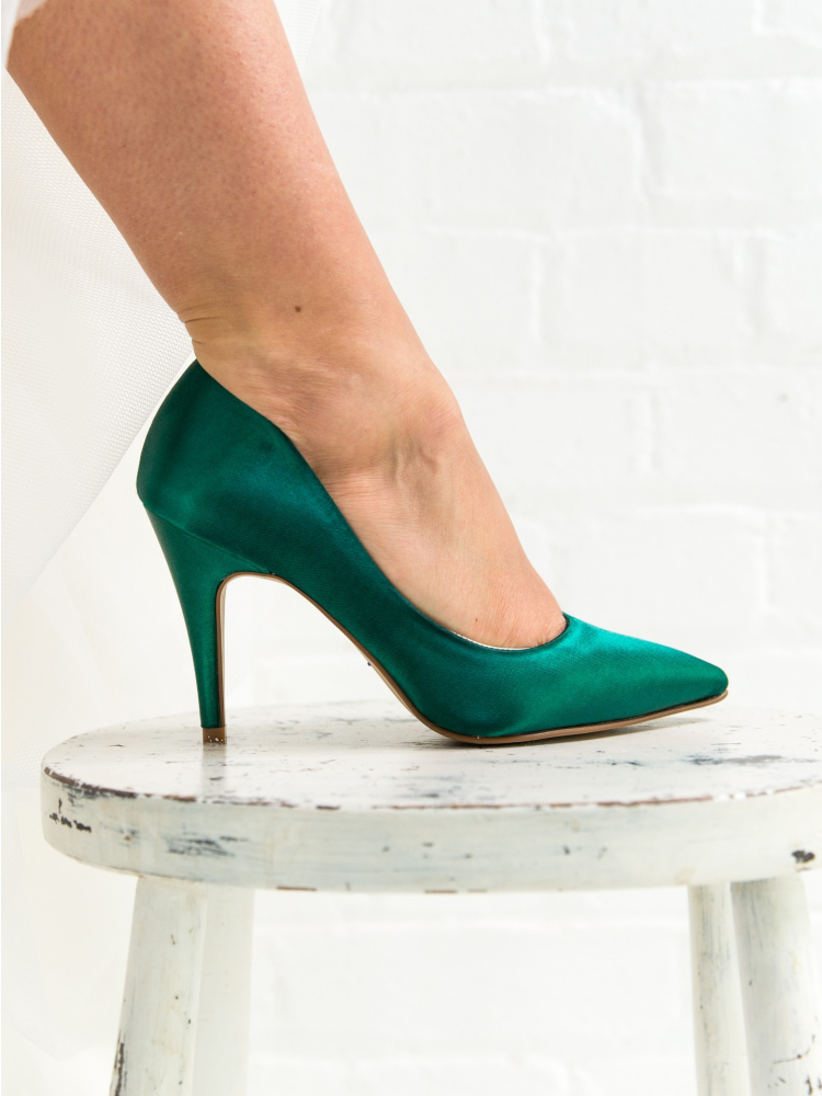 Hauseigener Färbeservice bunt Rainbow Club main product photo